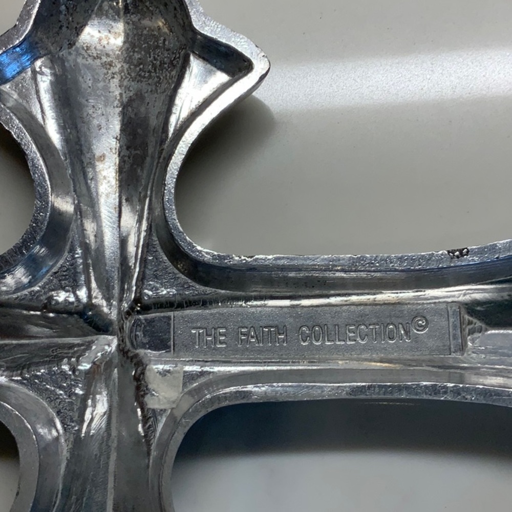 Classic Cross With Clean Lines Silver Tone 10” x 7” - Picture 3 of 6